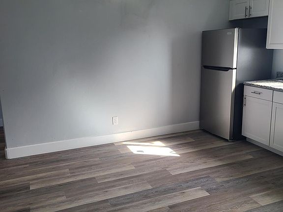 4th image of 1442-1448 E 17th St #2