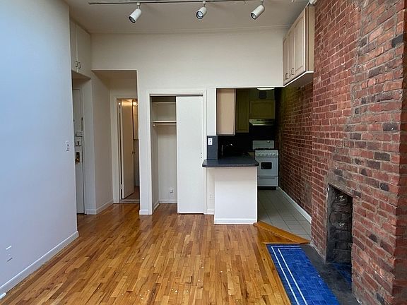 4th image of 58 W 84th St #4A