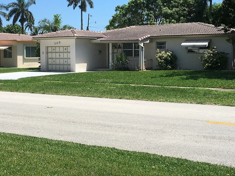 2nd image of 305 N 32nd Ave
