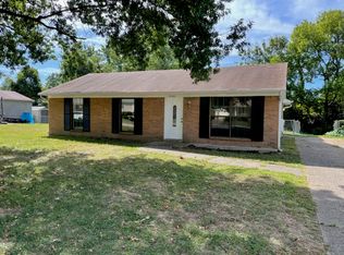 5106 Gathwright Dr, Louisville, KY 40218