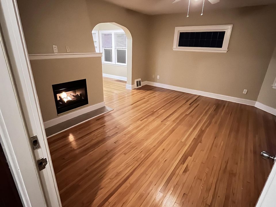 Living Room with gas fireplace.