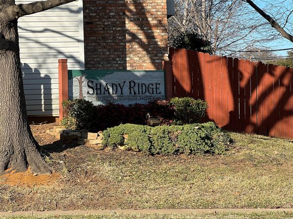 2504 Shady Ridge Dr, Bedford, TX 76021