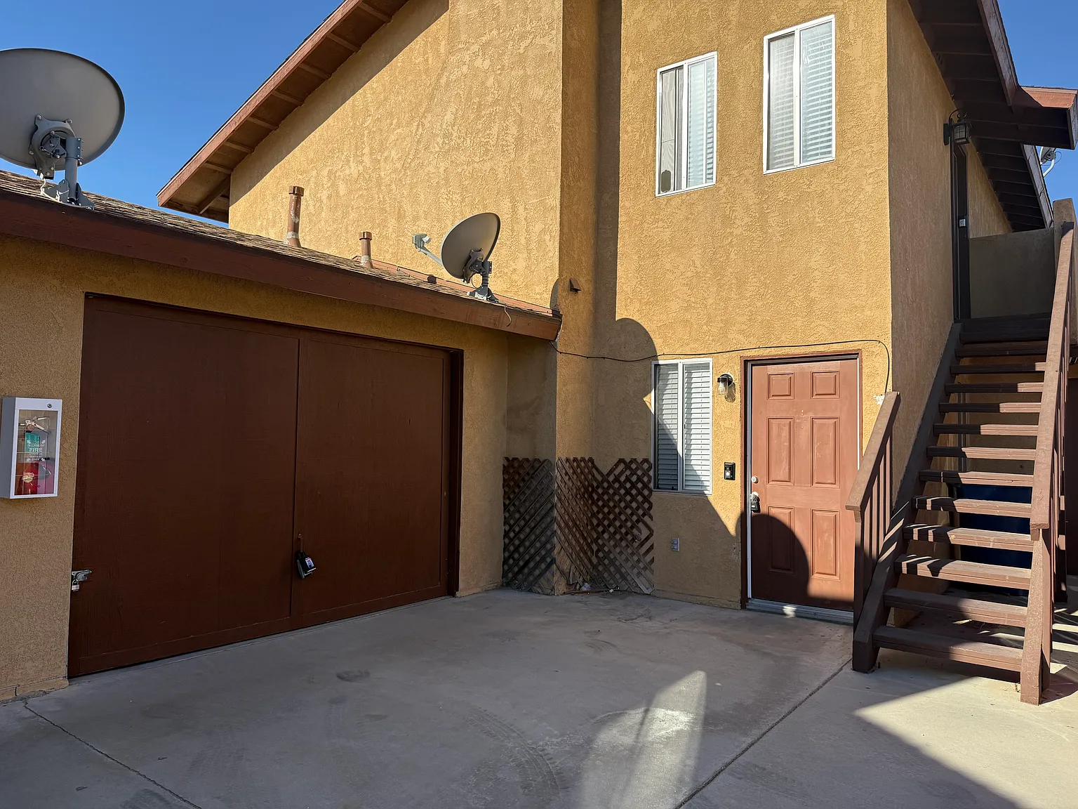 2 bed, 941 sqft, $950 — Photo 2