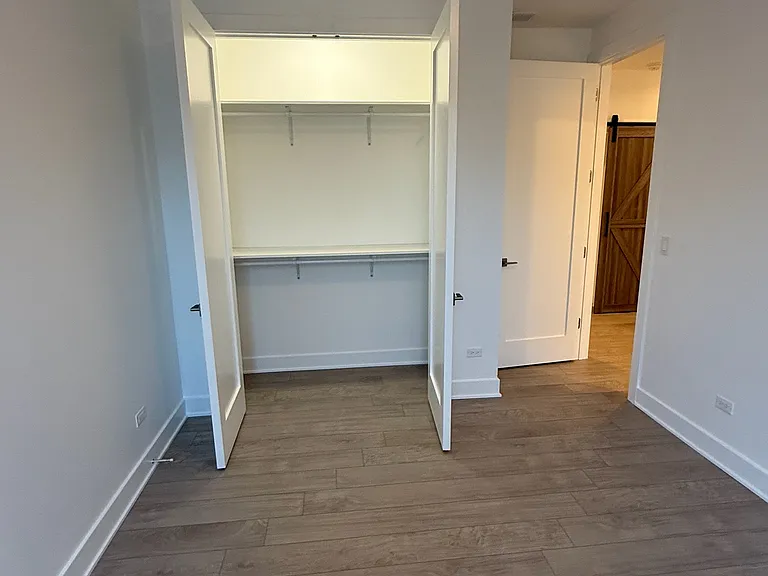 bedroom 3_Double Hung Closets