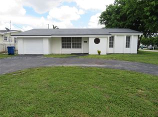 8660 Beekman Dr, Hollywood, FL 33025