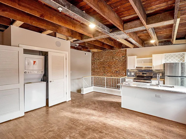 10 Walnut Aly — Photo 45