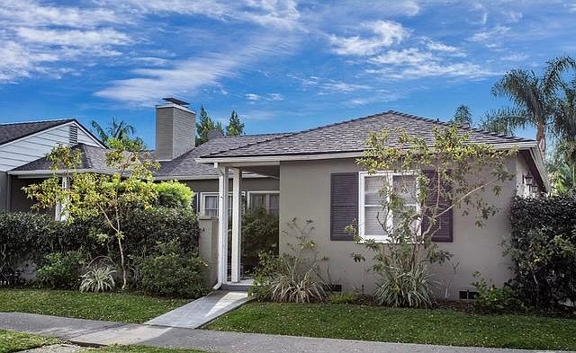 1st image of 1833 Fox Hills Dr #1833