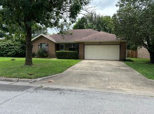 2340 E Harrison St, Springfield, MO 65802