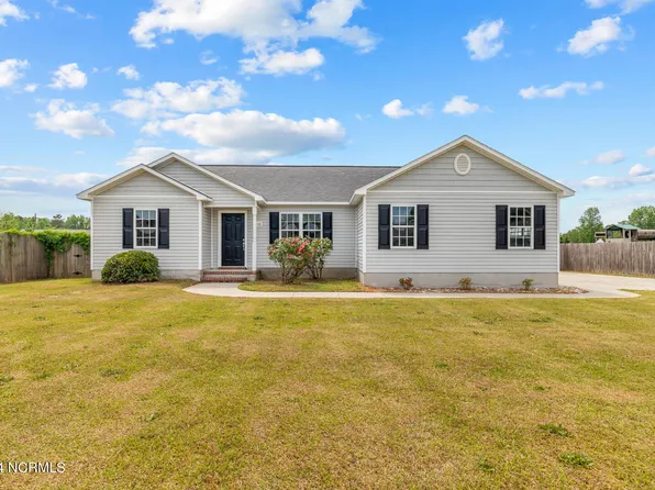 206 Wingspread Lane, Beulaville, NC 28518