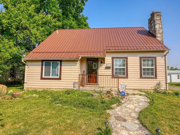 612 E Paint St, Washington Court House, OH 43160