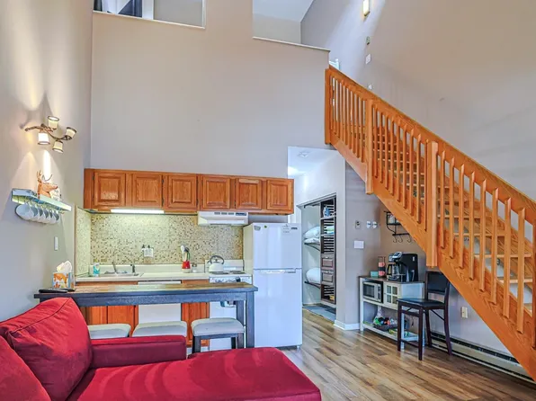 36 Lodge Rd, Lincoln, NH 03251