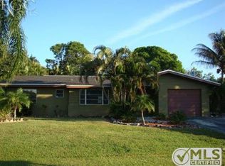 1631 N Hermitage Rd, Fort Myers, FL 33919