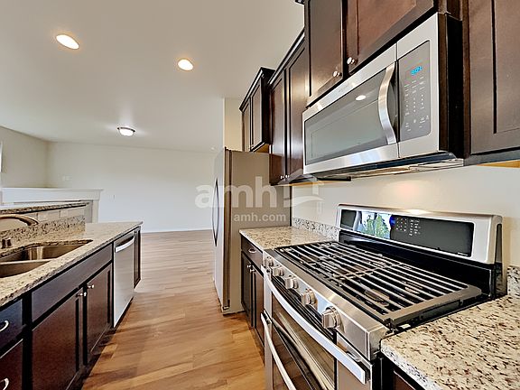 2nd image of 503 McKinley St