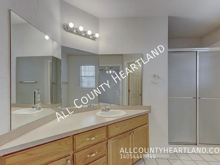 12412 SW 11th St — Photo 14