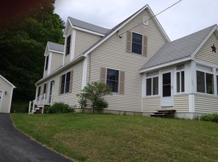 595 N Pleasant St, Bradford, VT 05033