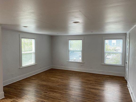 5th image of 1317 S 9th St #6d5a28161