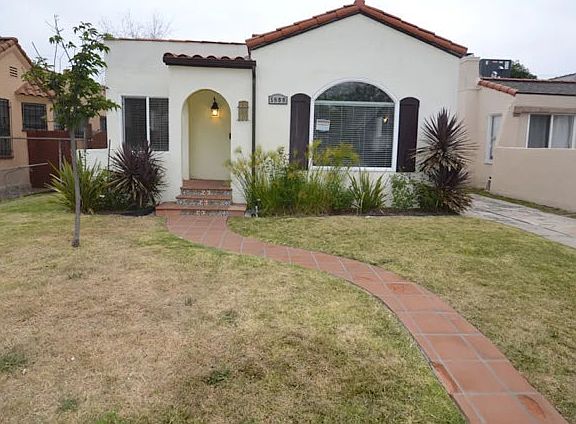 2nd image of 1854 W 68th St #1855