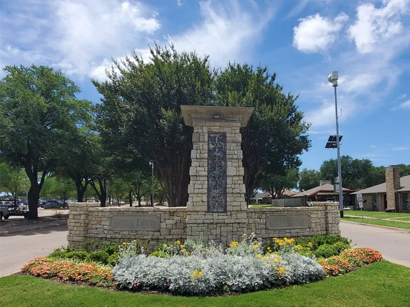 1118 Bradford Dr, Glenn Heights, TX 75154