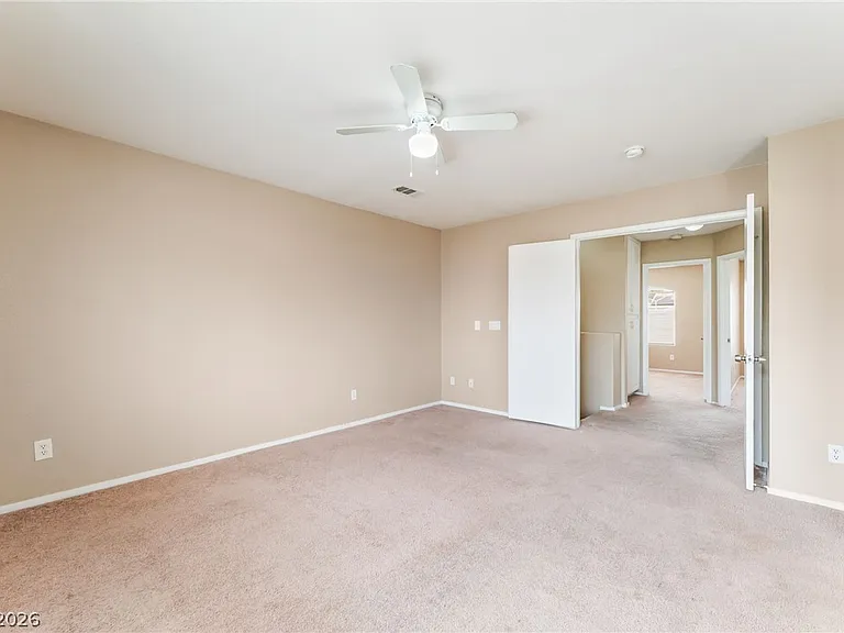 8725 Autumn Valley Ave — Photo 20