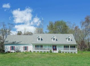 4 Maloney Dr, Wappingers falls, NY 12590