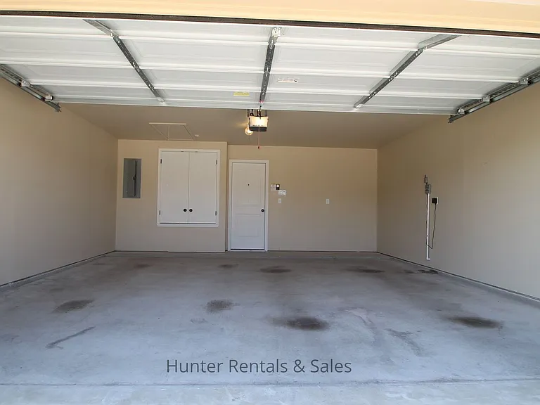 702 W Orion Dr — Photo 32