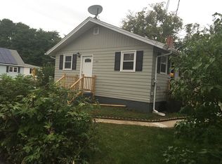 395 Bartlett St, Manchester, NH 03102