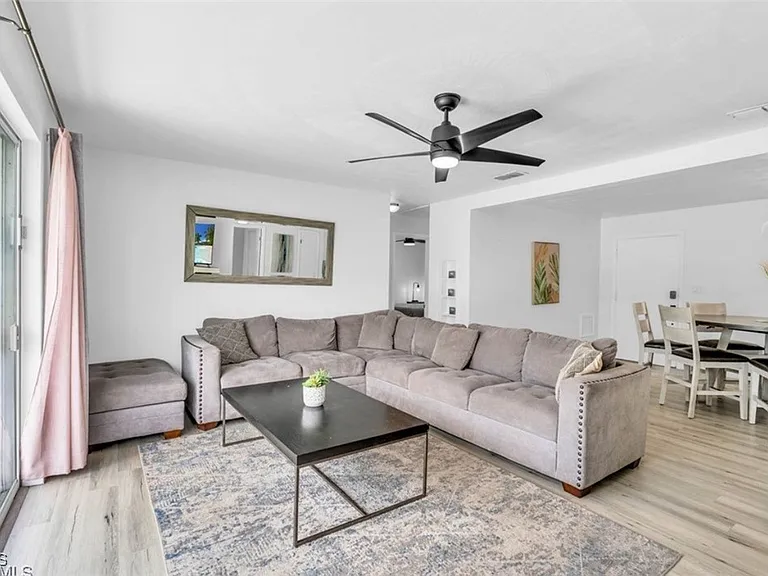 1661 Coronado Rd — Photo 34