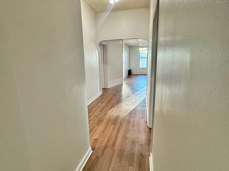101 Lewis St S #2 — Photo 8