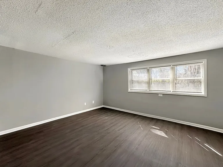 802 N Davidson St — Photo 18
