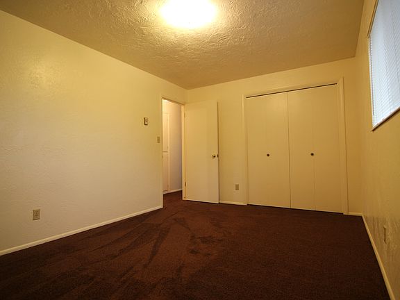 5th image of 1345 Elizabeth Dr APT 3