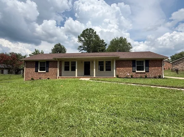803 Laurel Dr, Clarksville, TN 37043