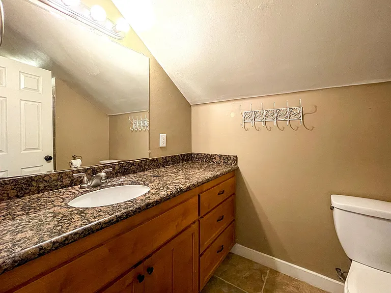 1725 S Maple St #4 — Photo 14