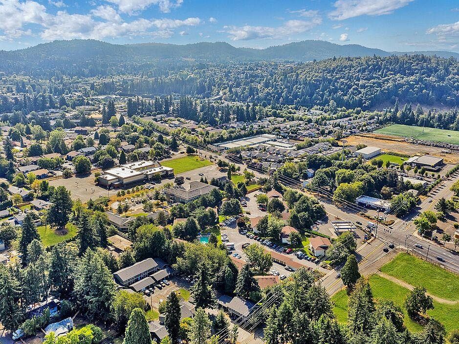 View of City Foothills Apartments Portland OR