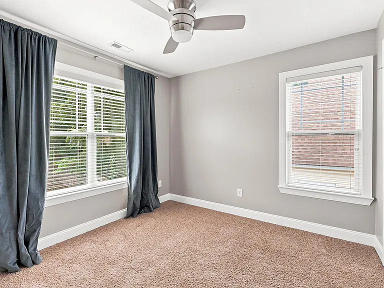 417 Rosewood St — Photo 10