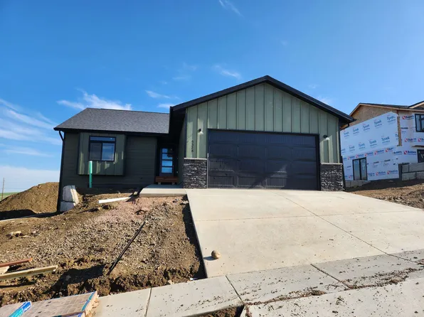 5328 Crystal Mountain St, Rapid City, SD 57703