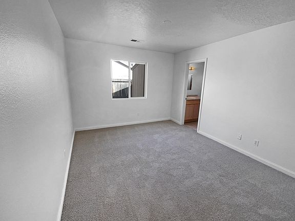 4th image of 209 Vista Del Angel SW