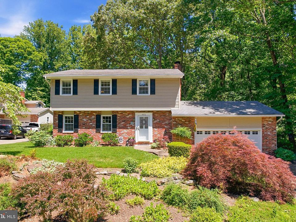 1st image of 602 Bay Hills Dr