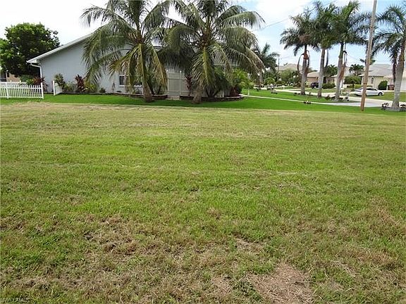 4th image of 4829 SW 24th Pl