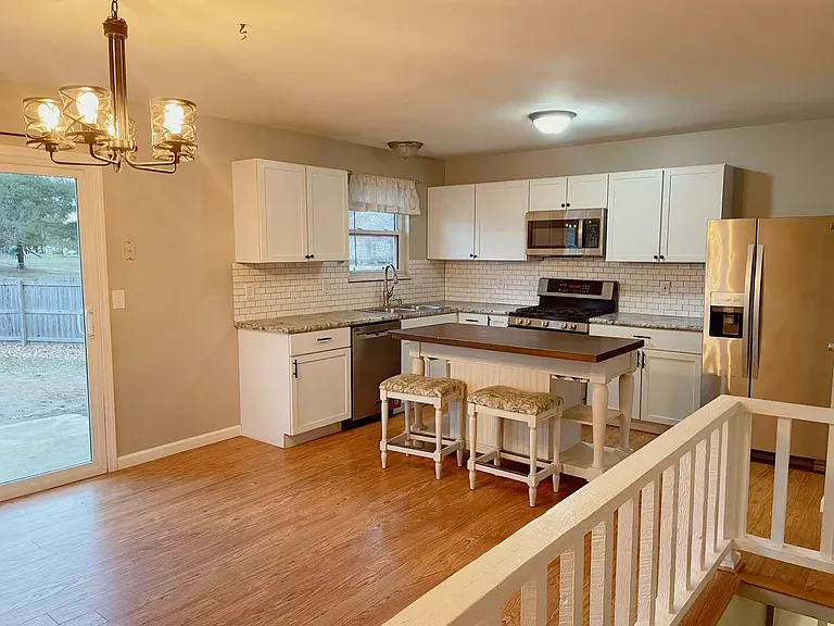 33 Sunny View Dr — Photo 4