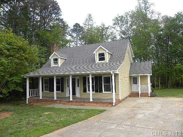 1st image of 208 Glenmoor Ct