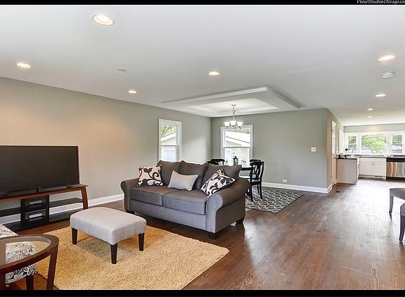 3rd image of 2915 Forest Glen Pkwy