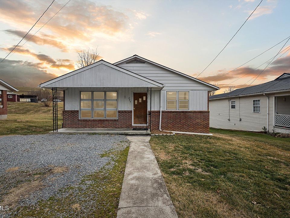 1st image of 409 Crescent Dr
