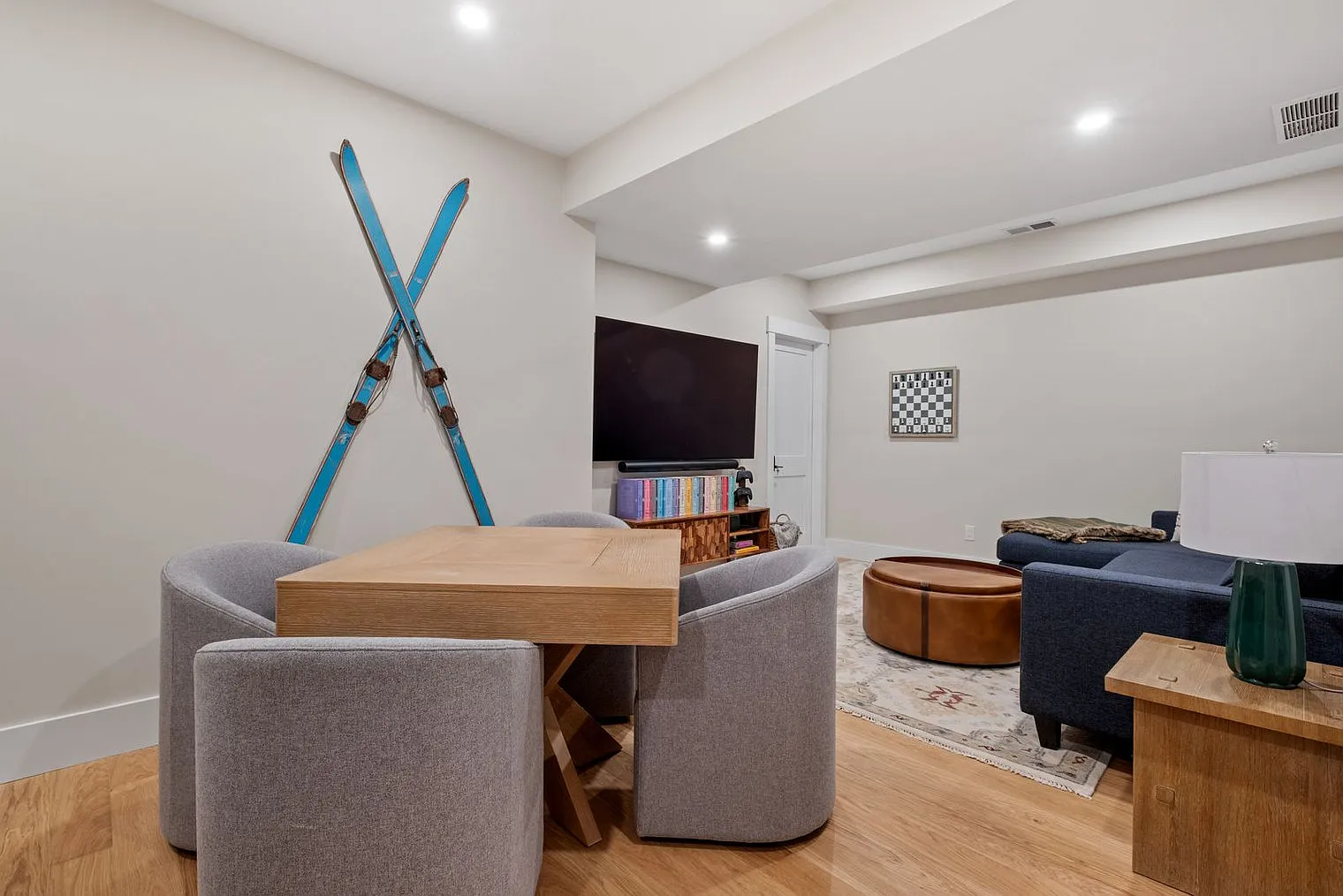 5 bed, 3.5 bath, 34444 sqft, $22,759 — Photo 4