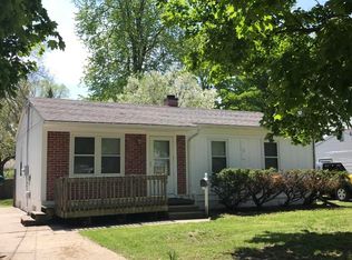 2719 Cabot Dr, Lansing, MI 48911