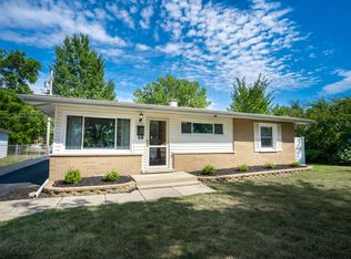 139 E Normandy Dr, Addison, IL 60101