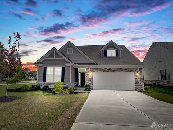 1002 Belfast Dr, Dayton, OH 45440