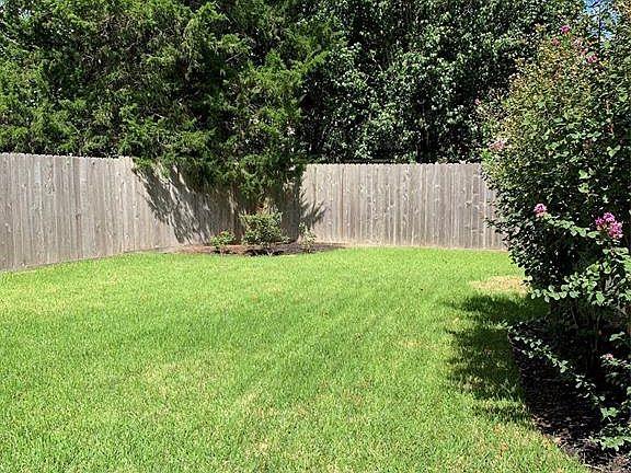 3rd image of 2210 Palm Lagoon Dr