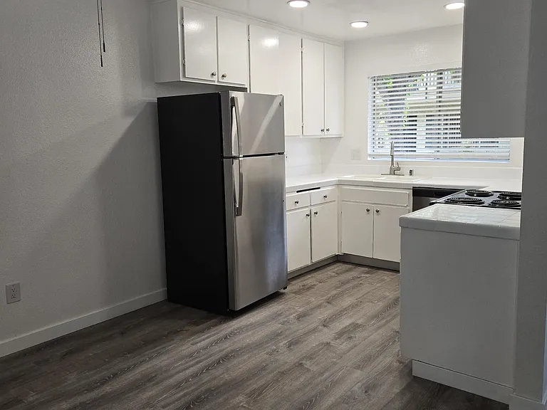 8832 Olive Ln #14 — Photo 7