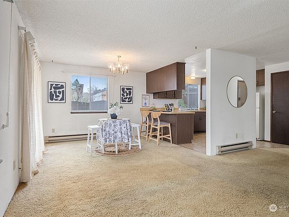 5th image of 1421 Bradley Street #A & B