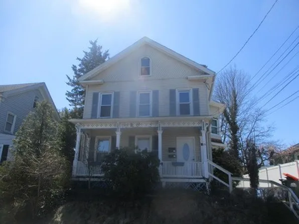 15 Silver St, Meriden, CT 06450